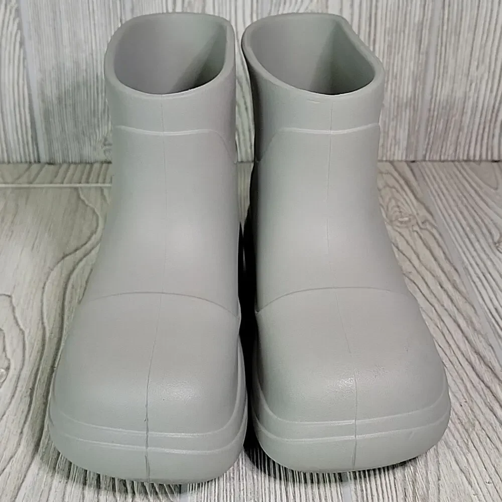 Rockfish Weatherwear Hayden Rain Boots in Light Gray